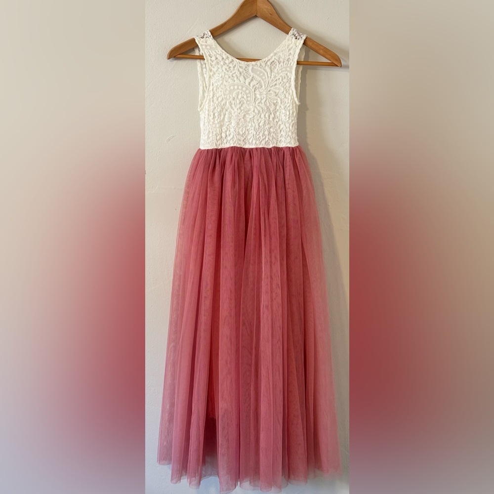 🌸 2Bunnies Peony Lace and Tulle Flower Girl Dress - Girls Size 9/10